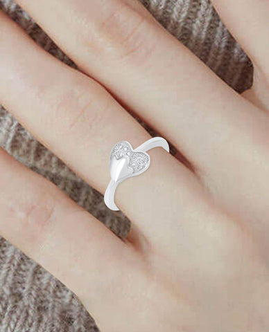 Heart shape ring, A modern piece of jewelry, A 925 Sterling Silver Ring
