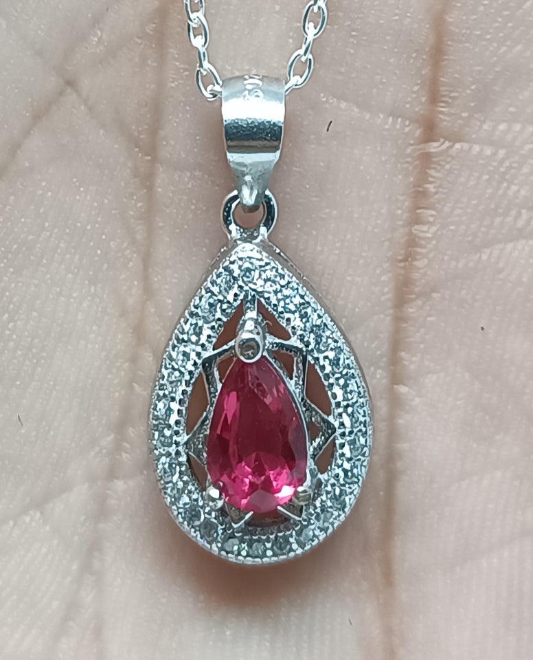 A Popular Choice Pear Shape Necklace with 925 Sterling Silver for Her with Every Occasion