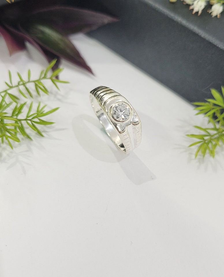 A Single Stone Beautiful Ring With Single CZ Stone, Zircon Ring in Silver