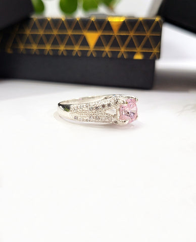 A Classy Ring With Ultra-shiny Center Pink Stone