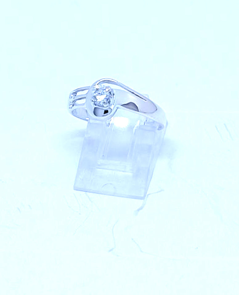 Captivating Design Women Ring Crafted in 925 Sterling Silver for Her
