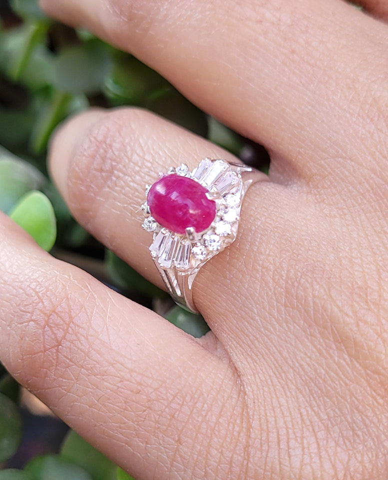 An Ultimate Swarovski Stones Ring In 925 Sterling Silver