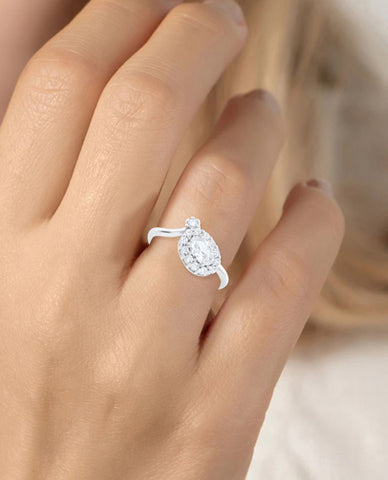 A Truly Timeless and Suitable Oval Stone Design in 925 Sterling Silver for Everyday Wear