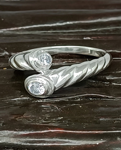 Stylish and Beautiful Authentic 925 Sterling Silver Ring with Beautiful Design