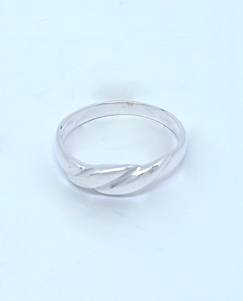 Simple and Beautifully Designed Authentic 925 Sterling Silver Rhodium Plated High Polish Finish Ring