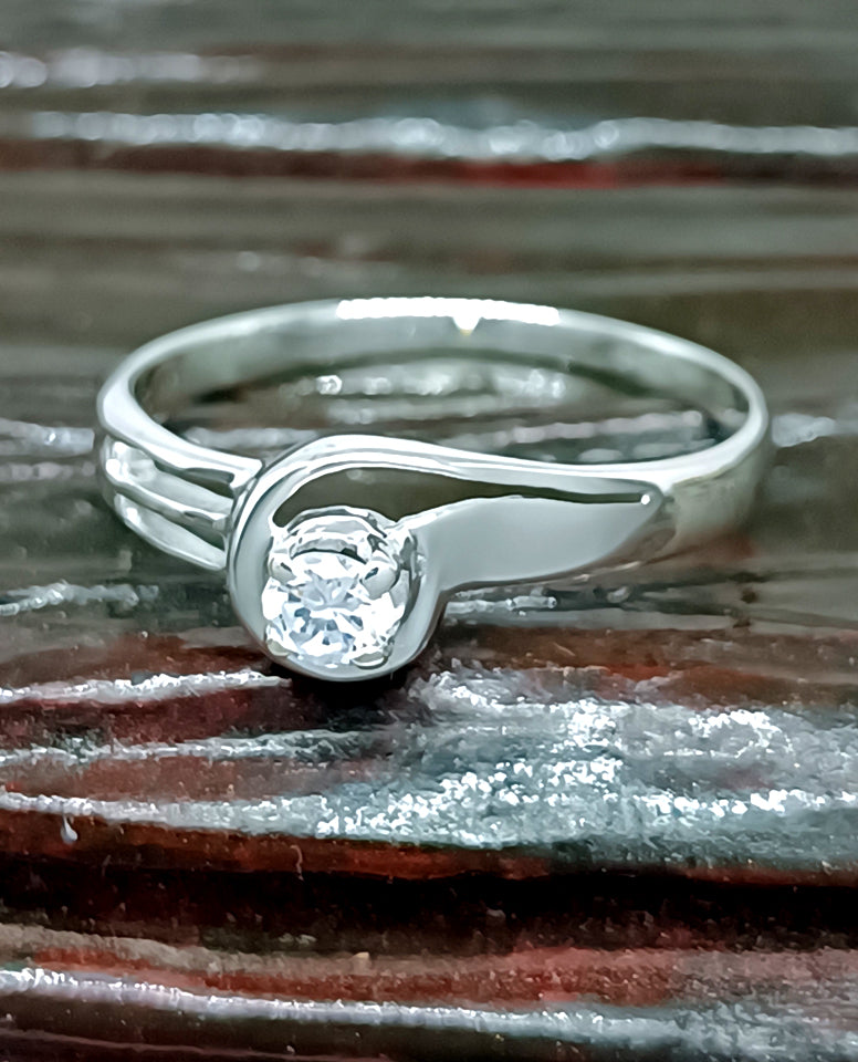 Captivating Design Women Ring Crafted in 925 Sterling Silver for Her
