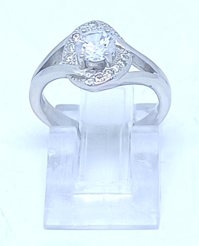 A Beautiful Style Ring with 925 Sterling Silver for Her with Every Occasion