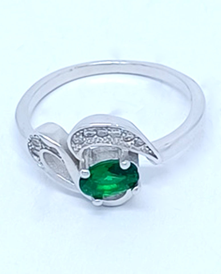 Rhodium Plated High Polish Finish Ring with Beautiful Green Stone in Center Authentic 925 Sterling Silver