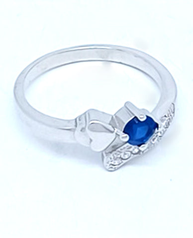 A Beautiful Tiny Heart Design and Round Cut Stone Ring with 925 Sterling Silver for Women on Every Occasion