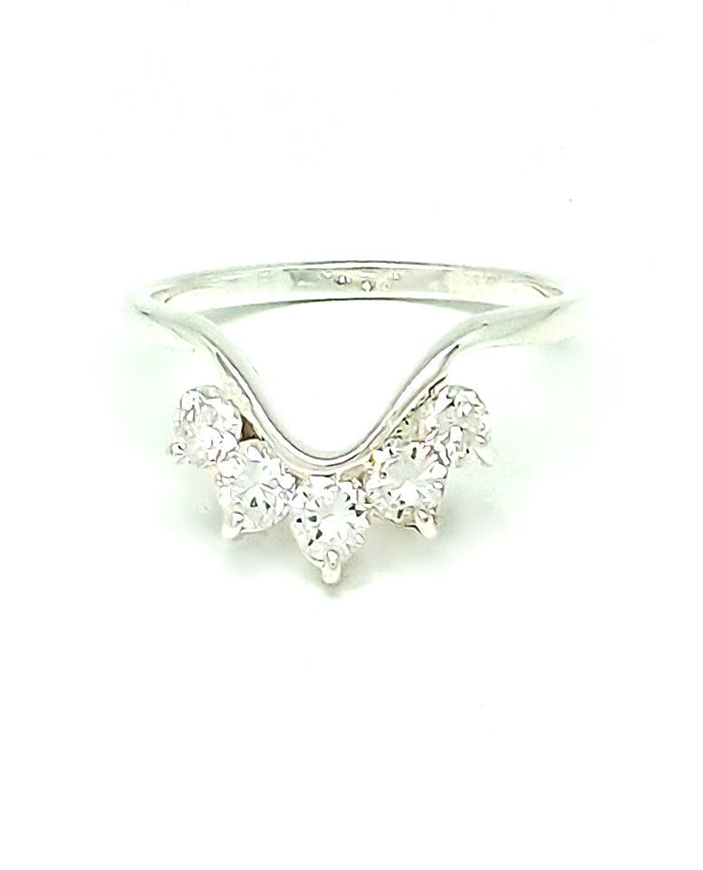 A Crown Shape Women Ring in Authentic 925 Sterling Silver for Her