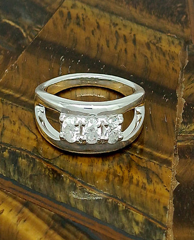 A Beautiful Stylish Band with 925 Sterling Silver for Her with Every Occasion