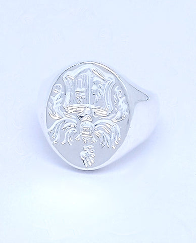 An Alluring Carving Design Ring for Girls in Authentic 925 Sterling Silver