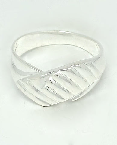 A Trendy Design Ring for Trendy Girls in 925 Sterling Silver, Which is Made by Our Team