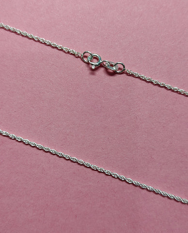 A Classy 925 Sterling Silver Rope Chain With Spring-ring Clasp For Women